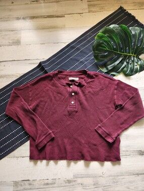 Everlane Croped Waffle Knit Long Sleeve Henley Shirt Burgundy Size XS